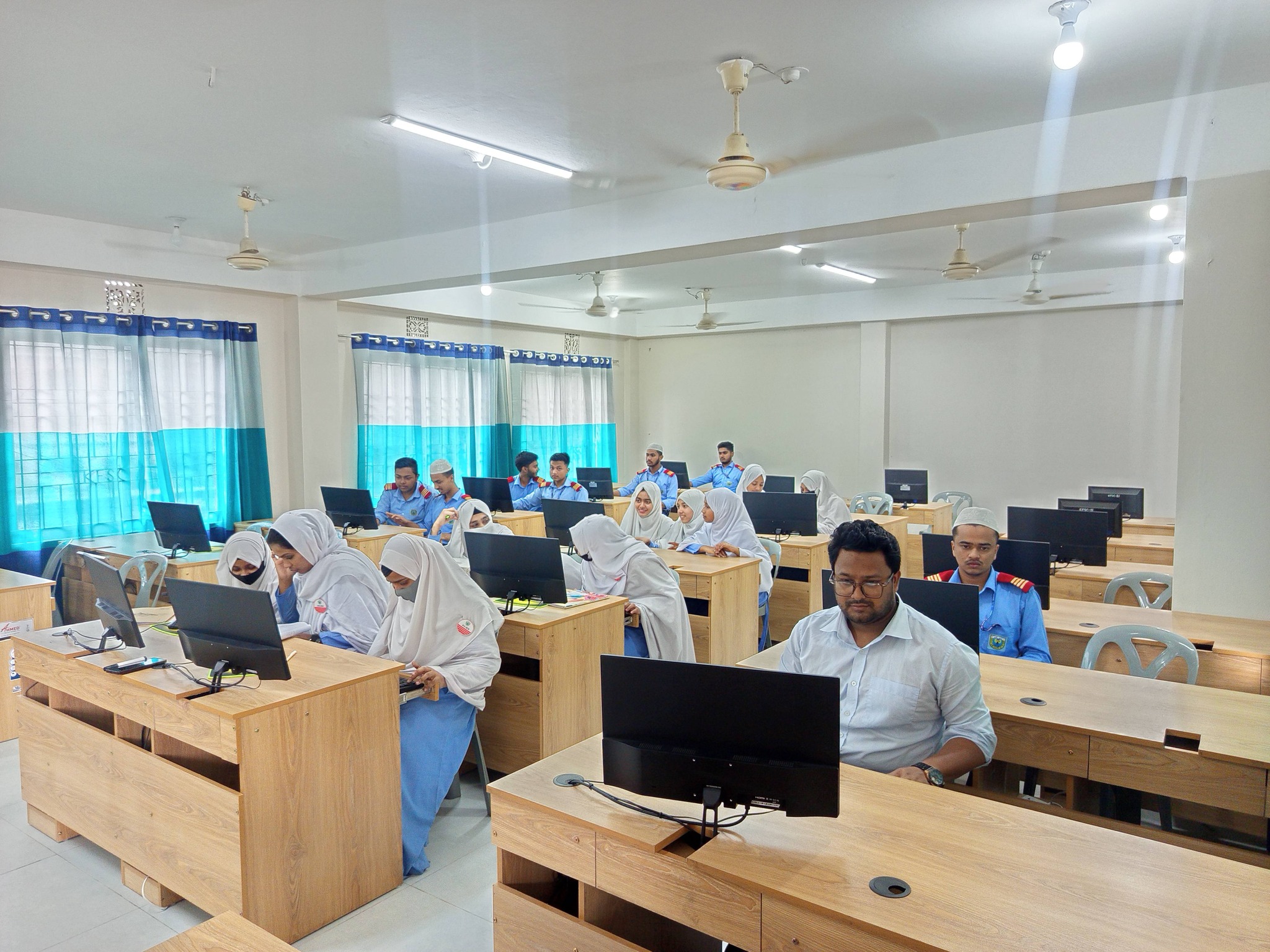 কম্পিউটার ল্যাব